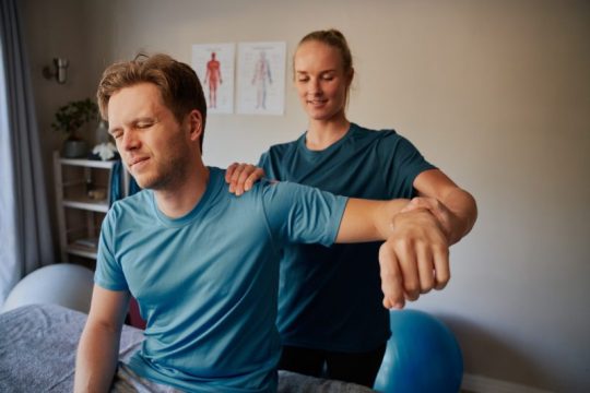 Gewrichtsklachten zorgen voor steeds meer druk op de huisarts
